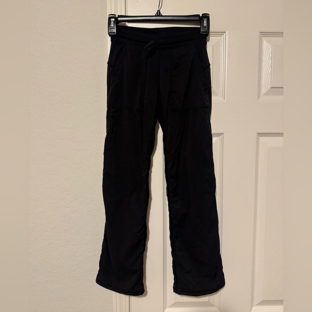 Girl’s Lululemon Ivivva lined pants